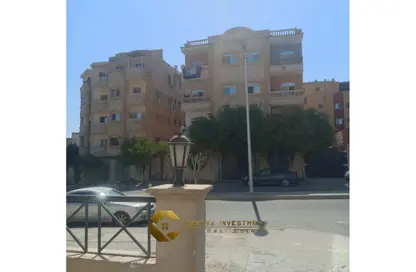 Apartment - 3 Bedrooms - 1 Bathroom for sale in Street 10 - 11th District - Sheikh Zayed City - Giza