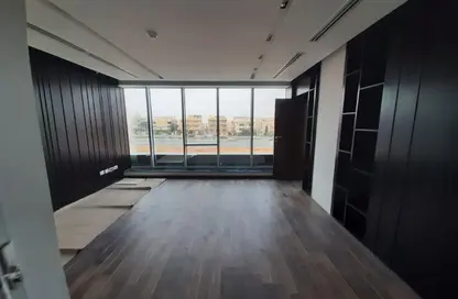 مساحات مكتبية - 8 غرف نوم - 6 حمامات للبيع في محور مصطفي كامل - التجمع الاول - مدينة القاهرة الجديدة - القاهرة