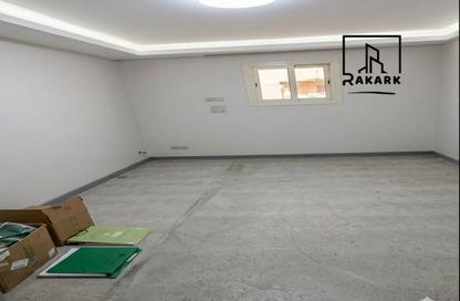 مساحات مكتبية - استوديو - 2 حمامات للايجار في شارع النزهه - ارض الجولف - مصر الجديدة - القاهرة