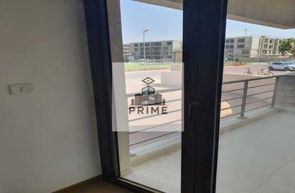 Apartment - 3 Bedrooms - 2 Bathrooms for sale in Moon Residences - Fifth Square - The 5th Settlement - New Cairo City - Cairo Apartment - 3 Bedrooms - 2 Bathrooms for sale in Moon Residences - Fifth Square - The 5th Settlement - New Cairo City - Cairo