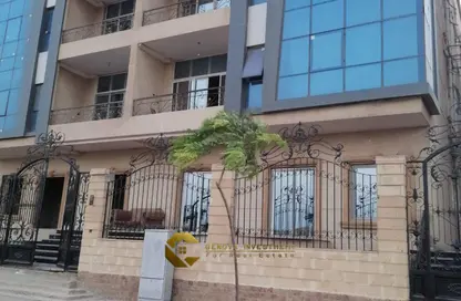 شقة - 3 غرف نوم - 2 حمامات للايجار في طريق بيفرلي هيلز - الحي السابع عشر - الشيخ زايد - الجيزة شقة - 3 غرف نوم - 2 حمامات للايجار في طريق بيفرلي هيلز - الحي السابع عشر - الشيخ زايد - الجيزة