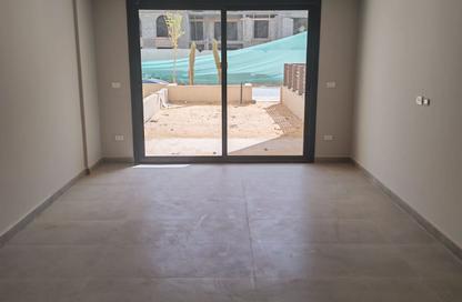 Apartment - 3 Bedrooms - 4 Bathrooms for sale in Village West - Sheikh Zayed Compounds - Sheikh Zayed City - Giza