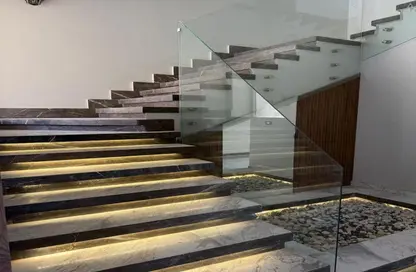 منزل مزدوج - 4 غرف نوم - 6 حمامات للايجار في نيو جيزة - طريق مصر اسكندرية الصحراوي - مدينة 6 أكتوبر - الجيزة