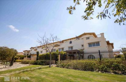 Townhouse - 3 - 4 for sale in Cluster 4 - Hyde Park - New Cairo City - Cairo