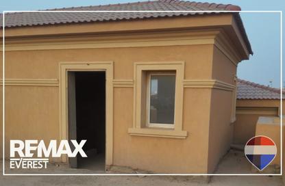 Villa - 4 - 4 for sale in Royal Meadows - Sheikh Zayed Compounds - Sheikh Zayed City - Giza