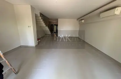 Townhouse - 3 Bedrooms - 3 Bathrooms for rent in Hyde Park - New Cairo City - Cairo