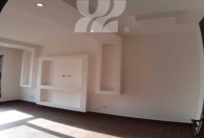 76233902 - Property Image 3