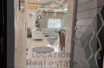 شقة - 3 غرف نوم - 2 حمامات للبيع في الحي الخامس - مدينة العبور - القليوبية شقة - 3 غرف نوم - 2 حمامات للبيع في الحي الخامس - مدينة العبور - القليوبية