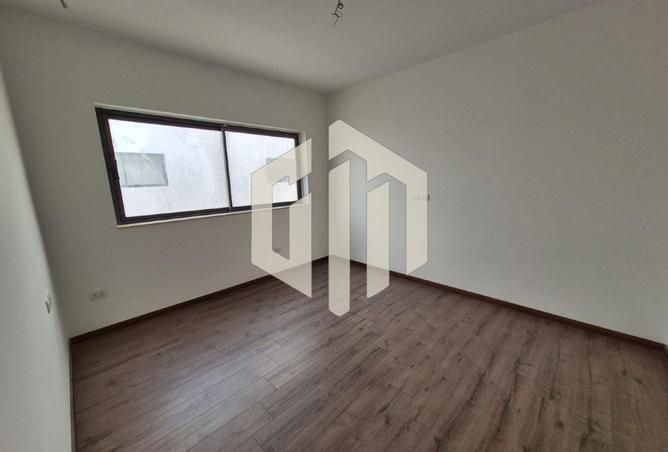 73503883 - Property Image 3