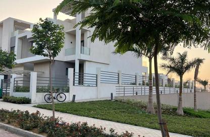Villa - 5 Bedrooms - 5 Bathrooms for sale in Villa Square - Fifth Square - The 5th Settlement - New Cairo City - Cairo