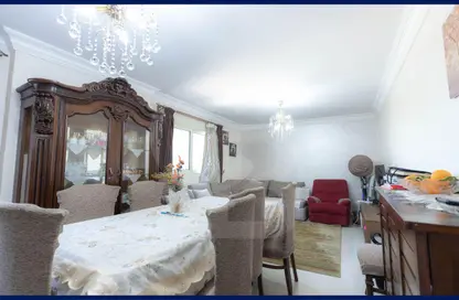 Apartment - 3 Bedrooms - 2 Bathrooms for sale in Canat Al Mahmoudia St. - Nozha - Hay Sharq - Alexandria
