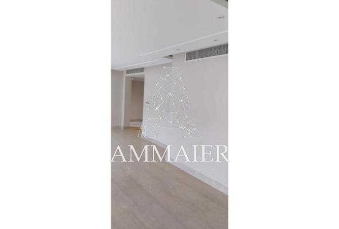 82100166 - Property Image 3