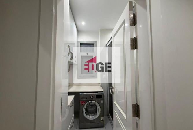 70633660 - Property Image 3