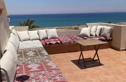 (بنتهاوس  (روف - 3 غرف نوم - 2 حمامات للبيع في لافيستا 1 - لافيستا - العين السخنة - السويس