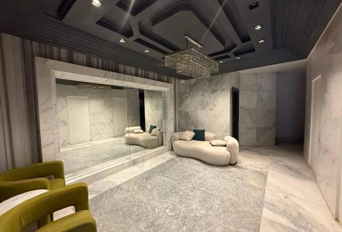 8600704 - Property Image 2