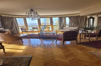 Apartment - 5 Bedrooms - 5 Bathrooms for sale in Cornish El Nile St. - Maadi - Hay El Maadi - Cairo