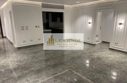 Apartment - 2 Bedrooms - 2 Bathrooms for sale in Lake View Residence - 5th Settlement Compounds - The 5th Settlement - New Cairo City - Cairo