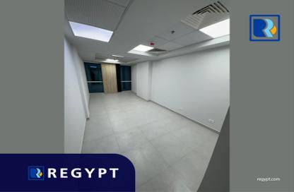 Office Space - Studio - 1 for rent in V90 - North Teseen St. - The 5th Settlement - New Cairo City - Cairo