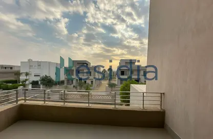 تاون هاوس - 4 غرف نوم - 5 حمامات للبيع في جولف فيوز - طريق مصر اسكندرية الصحراوي - مدينة 6 أكتوبر - الجيزة