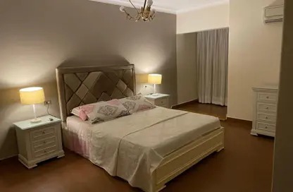 شقة - 3 غرف نوم - 2 حمامات للايجار في شارع عمان - الدقي - الجيزة