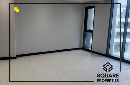Clinic - Studio - 1 Bathroom for rent in Central Avenue - 2nd District - Sheikh Zayed City - Giza