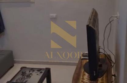Apartment - 2 Bedrooms - 1 Bathroom for rent in The Gate Plaza Mall - 10th District - Sheikh Zayed City - Giza
