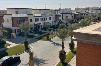 Townhouse - 5 Bedrooms - 4 Bathrooms for sale in Azzar 2 - 5th Settlement Compounds - The 5th Settlement - New Cairo City - Cairo