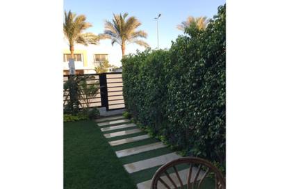 Townhouse - 2 Bedrooms - 3 Bathrooms for sale in Garden Residence - Hyde Park - New Cairo City - Cairo