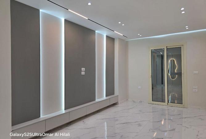 2OiUvm8w3bE - الصورة الرئيسية للعقار