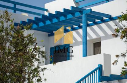 Chalet - 2 Bedrooms - 2 Bathrooms for sale in Mountain View - Ras Al Hekma - North Coast