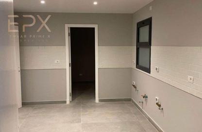 Apartment - 3 - 3 for sale in Village West - Sheikh Zayed Compounds - Sheikh Zayed City - Giza
