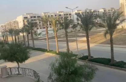 Apartment - 1 Bedroom - 2 Bathrooms for sale in Hyde Park - New Cairo City - Cairo