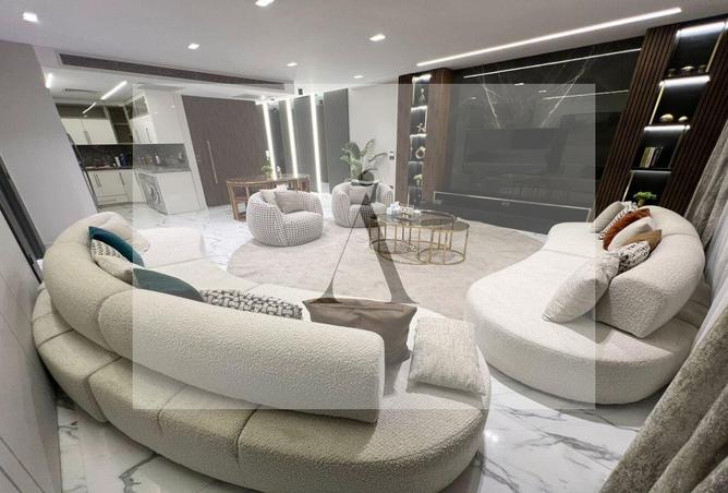 8688049 - Property Image 2