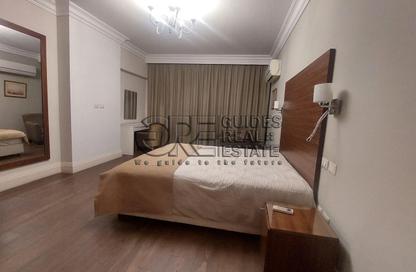 Apartment - 3 Bedrooms - 3 Bathrooms for rent in Nile St. - Dokki - Giza