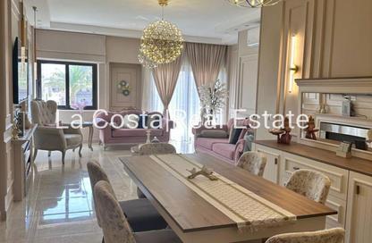 Apartment - 3 Bedrooms - 2 Bathrooms for sale in Fifth Square - The 5th Settlement - New Cairo City - Cairo