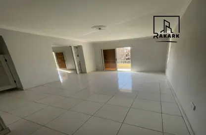 شقة - 3 غرف نوم - 2 حمامات للايجار في شارع سيد زكريا - شيراتون المطار - النزهة - القاهرة شقة - 3 غرف نوم - 2 حمامات للايجار في شارع سيد زكريا - شيراتون المطار - النزهة - القاهرة