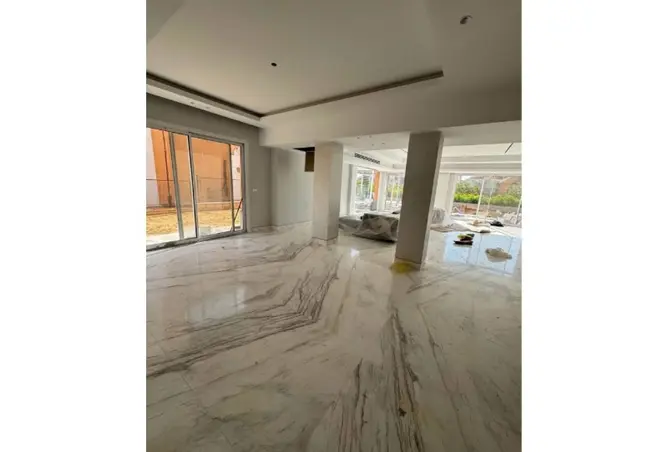 98551755 - Property Image 3
