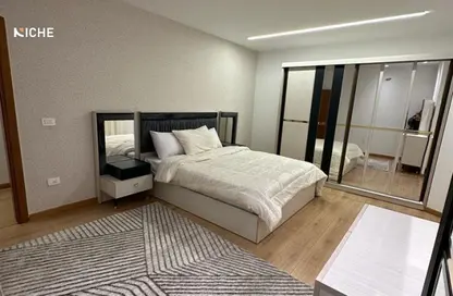 Villa - 5 Bedrooms - 4 Bathrooms for rent in Beverly Hills - Sheikh Zayed Compounds - Sheikh Zayed City - Giza