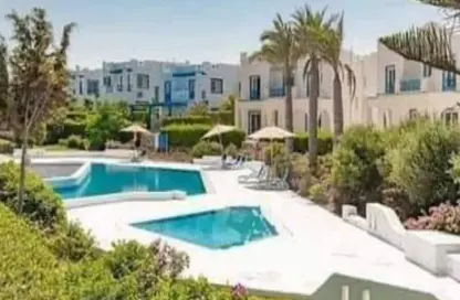 Penthouse - 3 Bedrooms - 3 Bathrooms for sale in Mountain View - Ras Al Hekma - North Coast