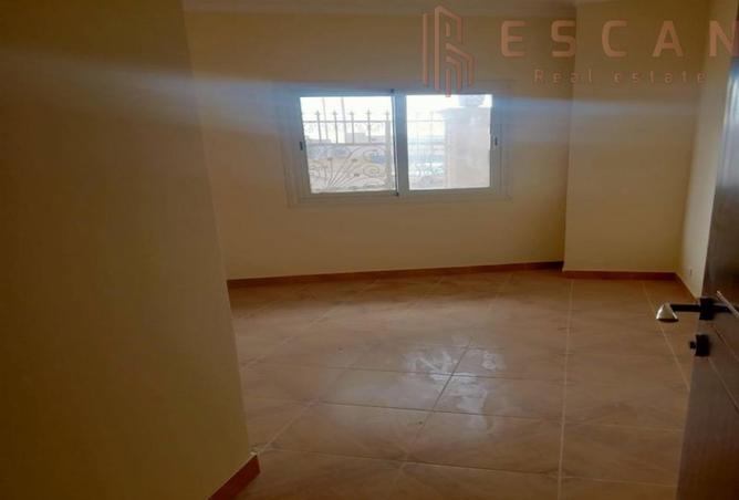 8509081 - Property Image 3