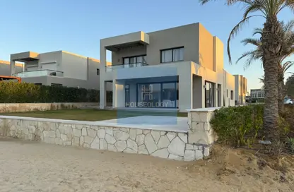 فيلا - 4 غرف نوم - 4 حمامات للبيع في أزهى - العين السخنة - السويس