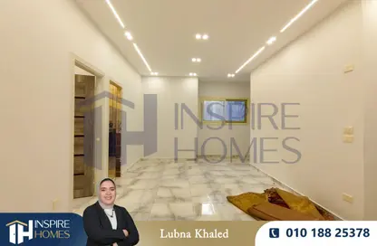 مساحات مكتبية - 2 غرف نوم - 1 حمام للايجار في كامب شيزار - حي وسط - الاسكندرية