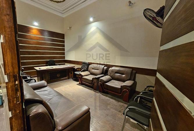 72180307 - Property Image 2