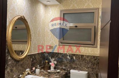 Apartment - 3 Bedrooms - 3 Bathrooms for sale in Al Horeya St. - Almazah - Heliopolis - Masr El Gedida - Cairo