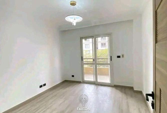 100645255 - Property Image 2