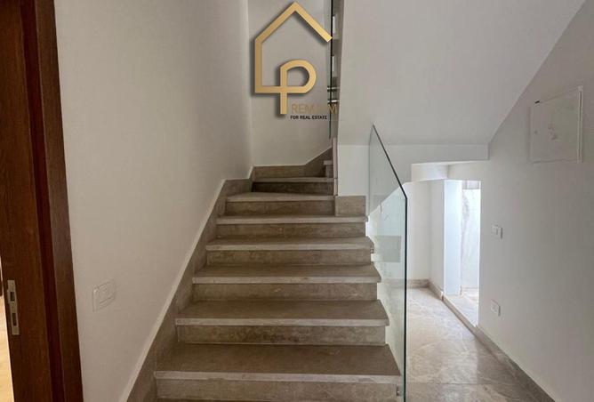 74323915 - Property Image 2