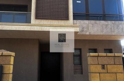 فيلا - 4 - 4 للبيع في بيراميدز هايتس - طريق مصر اسكندرية الصحراوي - مدينة 6 أكتوبر - الجيزة