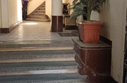 Apartment - 3 Bedrooms - 1 Bathroom for sale in Nakhla El Motei St. - Triumph Square - El Nozha - Cairo
