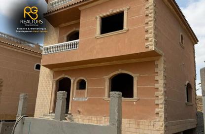 فيلا - 4 غرف نوم - 4 حمامات للبيع في كمبوندات الشيخ زايد - الشيخ زايد - الجيزة