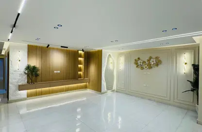 شقة - 3 غرف نوم - 3 حمامات للبيع في الحي الثالث - مدينة 6 أكتوبر - الجيزة